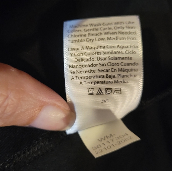 Time and Tru sleeveless loose fit dress with pockets - Picture 9 of 12